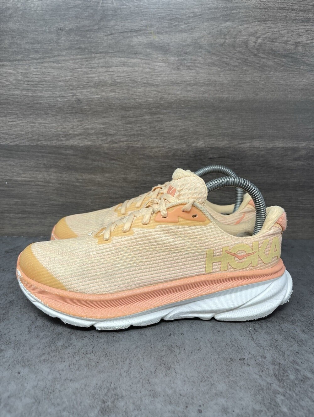 HOKA Clifton 9 Cantaloupe White Size 5 Kids Cushioned Running Shoes Sneakers
